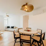 Prime Living - Ourique דירה *